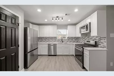 11330 Murr Way, Houston, TX 77048 - Photo 3