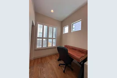 214 Detering Street, Houston, TX 77007 - Photo 15