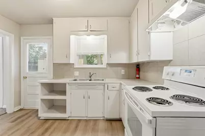 2918 Tarpey Avenue, Texas City, TX 77590 - Photo 17