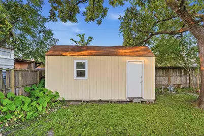 2918 Tarpey Avenue, Texas City, TX 77590 - Photo 23