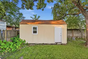 2918 Tarpey Ave, Texas City, TX 77590 - Photo 23