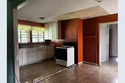 7641 Delavan Drive, Houston, TX 77028 - Photo 3