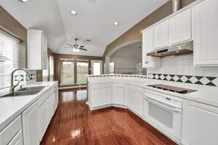 9435 Barretts Glen Ct, Houston, TX 77065 - Photo 13