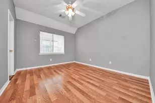 9435 Barretts Glen Ct, Houston, TX 77065 - Photo 19