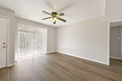 904 University Oaks Boulevard #148, College Station, TX 77840 - Photo 5