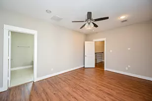 955 W 24th St, Houston, TX 77008 - Photo 19