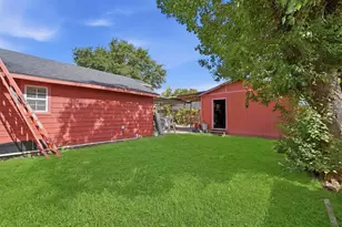 811 Canadian St, Houston, TX 77009 - Photo 25