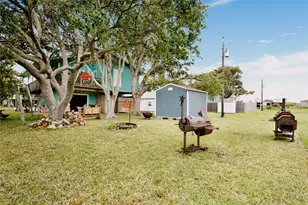 88 Bay St, Port O'Connor, TX 77982 - Photo 21