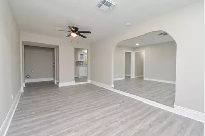 7823 Belgard Street, Houston, TX 77033 - Photo 19