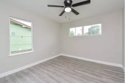 7823 Belgard Street, Houston, TX 77033 - Photo 25