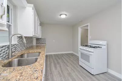 7823 Belgard Street, Houston, TX 77033 - Photo 9