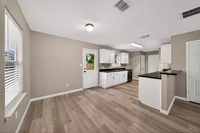 5754 Butch Canyon, San Antonio, TX 78252 - Photo 9