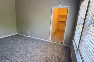 909 King St, Houston, TX 77022 - Photo 7