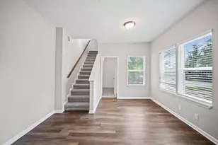 909 King St, Houston, TX 77022 - Photo 11
