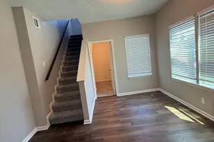909 King St, Houston, TX 77022 - Photo 21