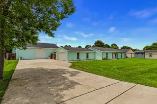 1212 Delores St, Kemah, TX 77565 - Photo 5