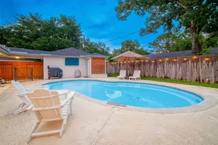 2514 Pine Village Dr, Houston, TX 77080 - Photo 9