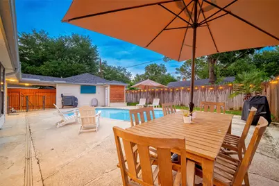 2514 Pine Village Drive, Houston, TX 77080 - Photo 9