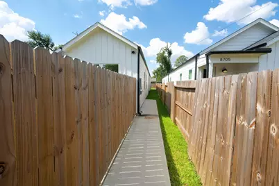 8703 Wileyvale, Houston, TX 77016 - Photo 11