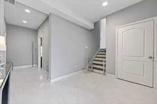 4530 Larch Ln, Bellaire, TX 77401 - Photo 5