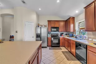 10711 Gilford Crest Dr, Spring, TX 77379 - Photo 3