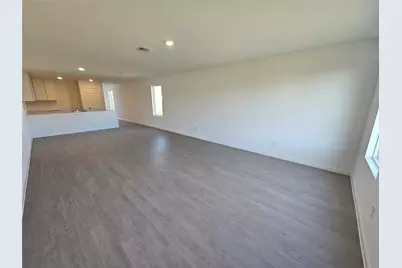 7518 Barcelona Springs, Richmond, TX 77469 - Photo 5