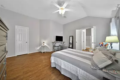 2227 Valley View Crossing, Conroe, TX 77304 - Photo 13
