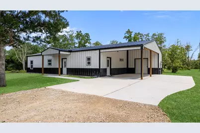 9309 Ave C, Liverpool, TX 77577 - Photo 3