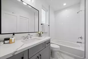 1910 Luna Woods Ln, Houston, TX 77055 - Photo 27