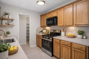 8051 Bay Branch Dr, The Woodlands, TX 77382 - Photo 9