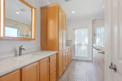 860 Fm-517 E, Dickinson, TX 77539 - Photo 31