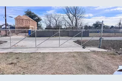 6409 Haight Street, Houston, TX 77028 - Photo 1