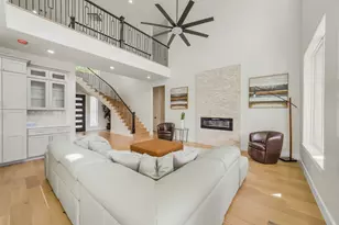 2021 Marnel Rd, Houston, TX 77055 - Photo 5