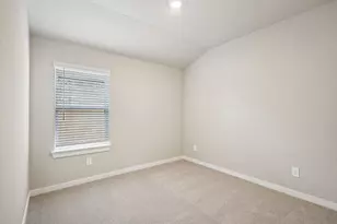 2539 Gray Gale Ct, Baytown, TX 77523 - Photo 17