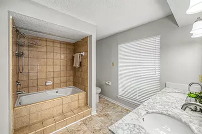 11651 Trailmont Drive, Houston, TX 77077 - Photo 11