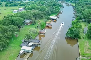 143 Private Rd 652, Sargent, TX 77414 - Photo 9