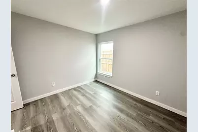 8215 Crestview Drive #A, Houston, TX 77028 - Photo 9
