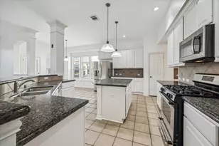 14306 Jaubert Ct, Sugar Land, TX 77498 - Photo 11