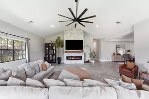 8005 Shagwood Dr, Houston, TX 77049 - Photo 11