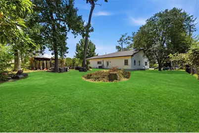 8005 Shagwood Drive, Houston, TX 77049 - Photo 23