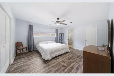 5606 Carew Street, Houston, TX 77096 - Photo 11