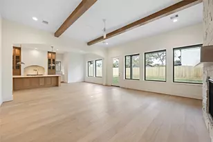 1441 Chamboard Ln, Houston, TX 77018 - Photo 17