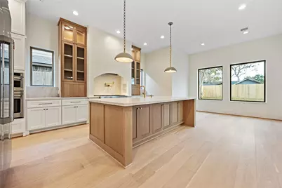 1441 Chamboard Lane, Houston, TX 77018 - Photo 7