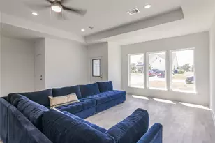 741 Autumn Ln, Livingston, TX 77351 - Photo 5