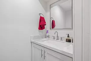 525 11th St, Galveston, TX 77550 - Photo 7