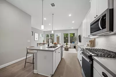 5218 Amber Sunrise Drive, Houston, TX 77018 - Photo 11