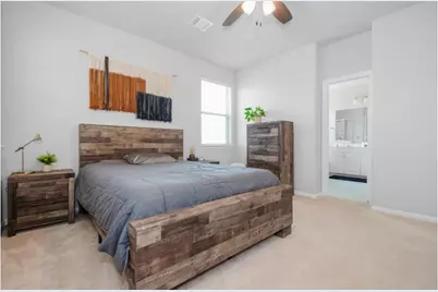 10406 Mount Winchell Drive, Iowa Colony, TX 77583 - Photo 9