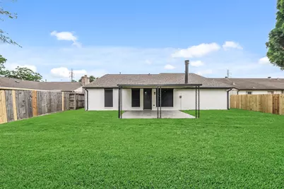 9014 Kirkmont Drive, Houston, TX 77089 - Photo 33