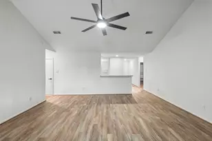 9014 Kirkmont Dr, Houston, TX 77089 - Photo 15