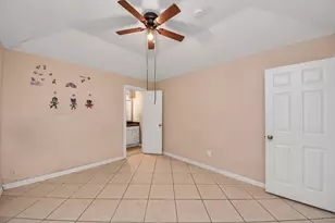 5534 Ambern Dr, Houston, TX 77053 - Photo 15